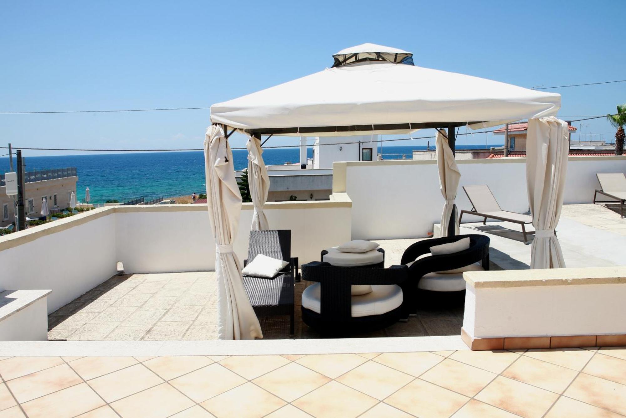 Hotel Villa Giovanna Torre Suda Exterior photo