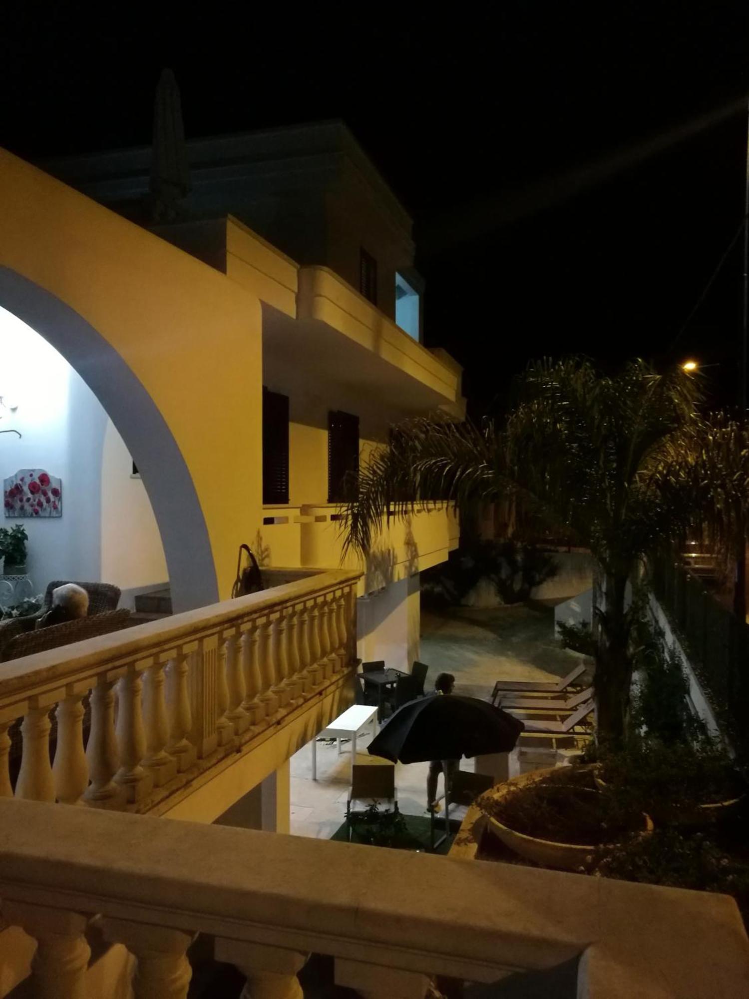 Hotel Villa Giovanna Torre Suda Exterior photo
