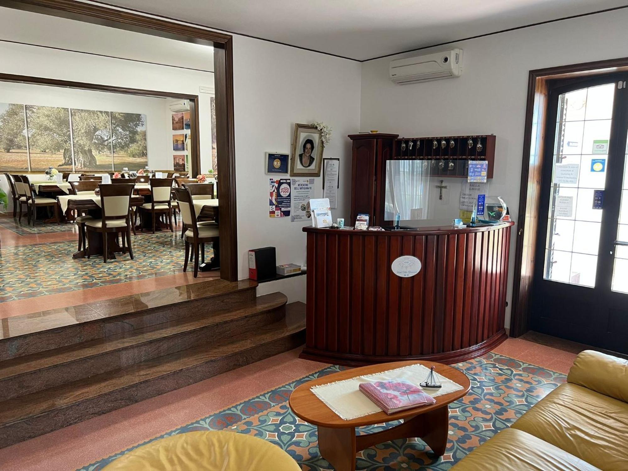 Hotel Villa Giovanna Torre Suda Exterior photo