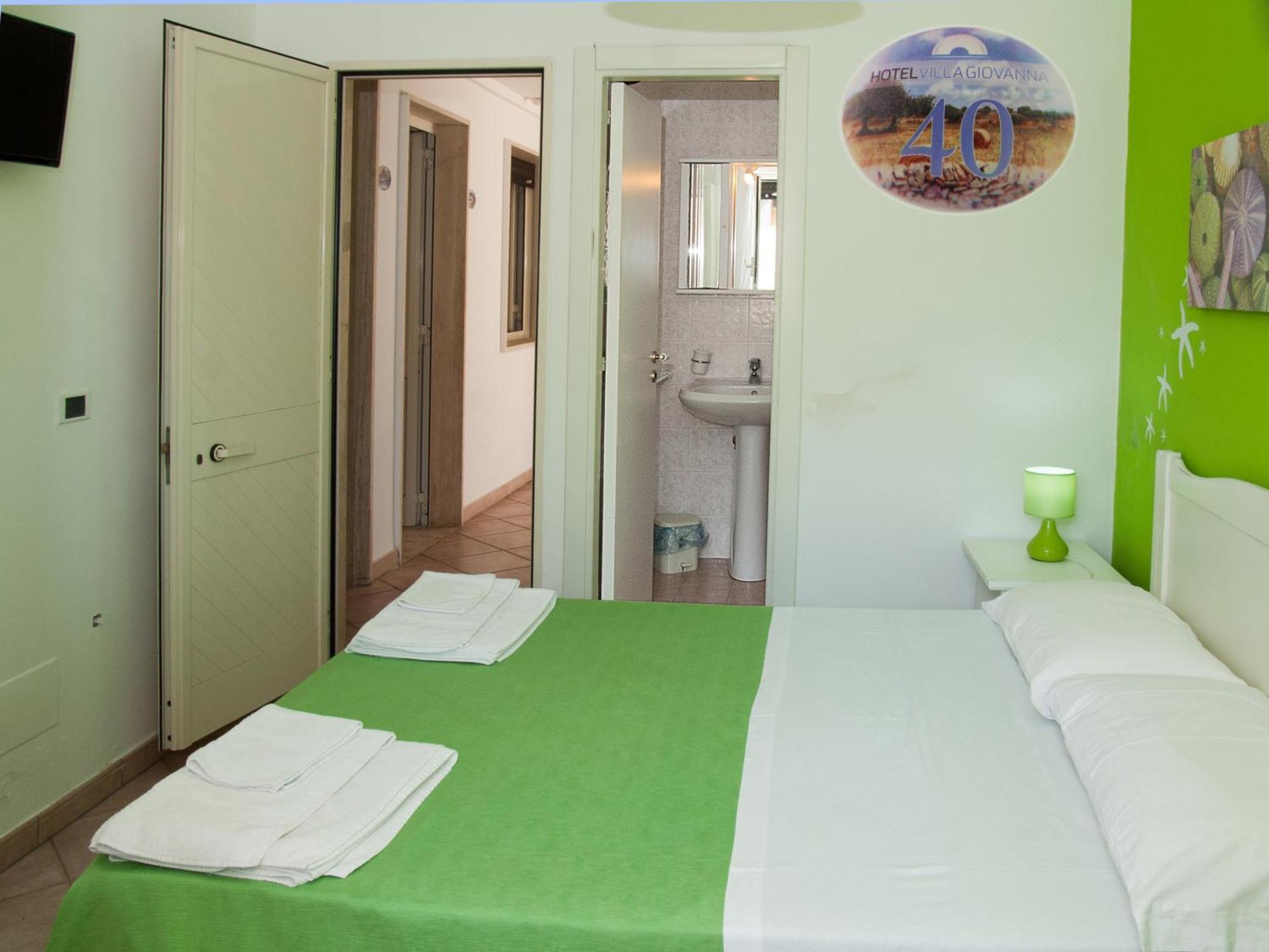 Hotel Villa Giovanna Torre Suda Exterior photo